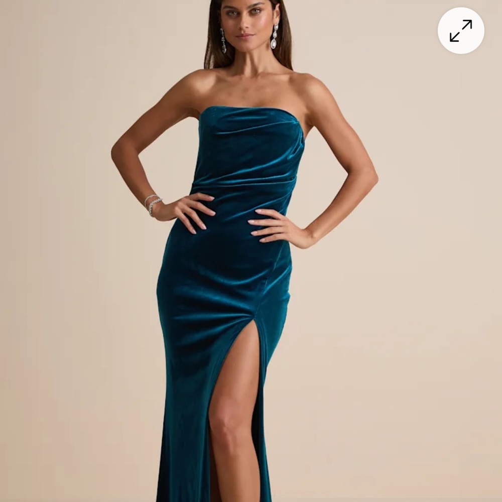 Lulu's Teal Strapless Velvet Gown